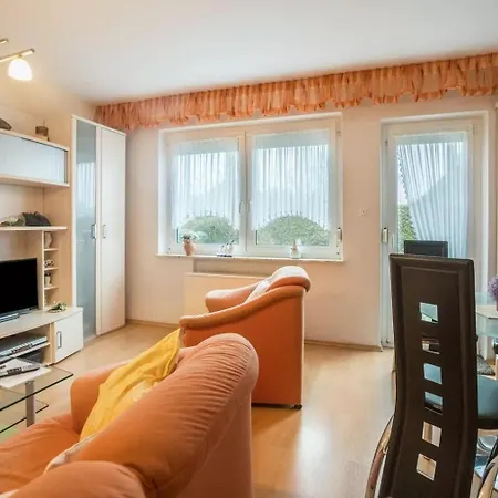 Marcus I Apartment *